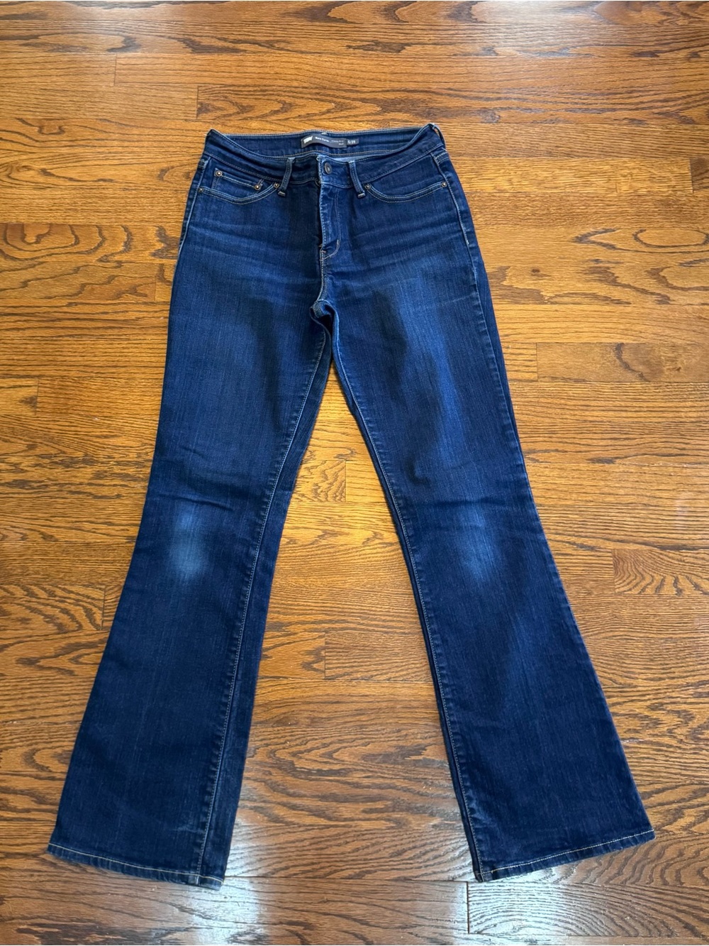 Levi’s Women’s Blue Dark Wash Denim Bold Curve Bootcut Jeans Classic Rise